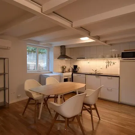 Solferie Apartment- Osterveien 公寓